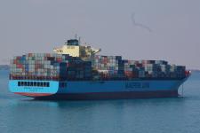 container vessel "Maersk Kowloon"